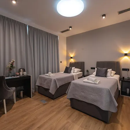 Sky & Sun Luxury With Private Parking In The Garage 4*